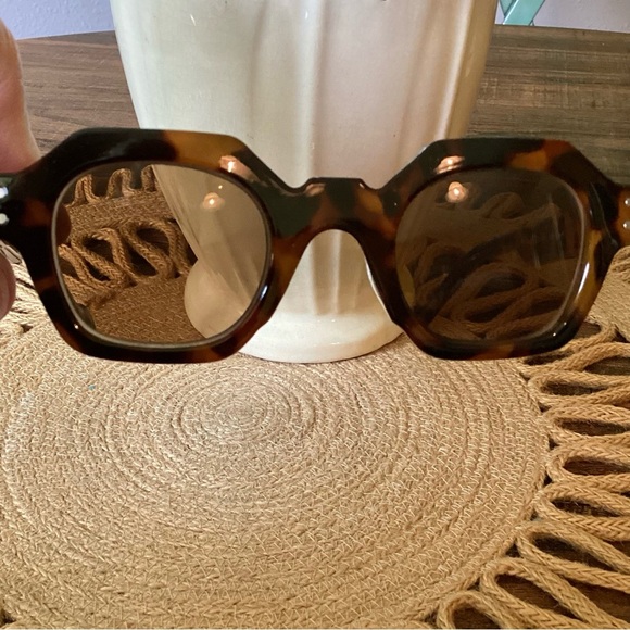 Ryan Simkhai Charlee Tortoise Tinted Readers 1.25 Strength Style R-2032 - Picture 8 of 9